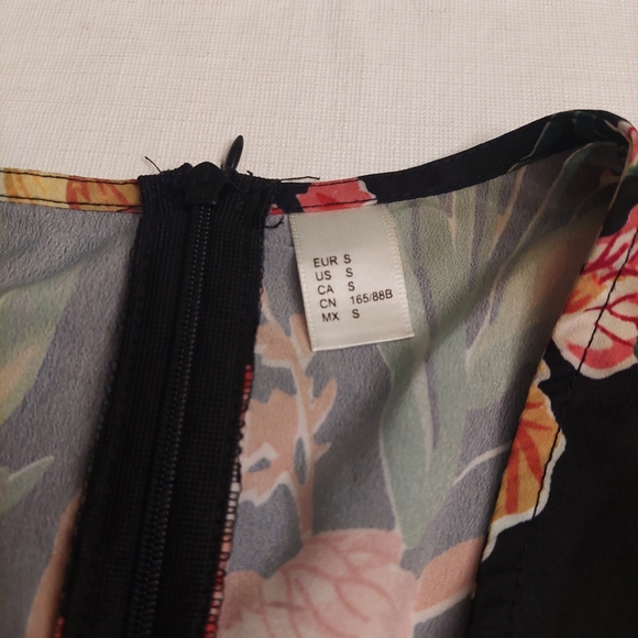 Sweatyrocks Floral Jumpsuit Pink Black Wide Leg V Neck Bell Sleeve Size S - Picture 9 of 12